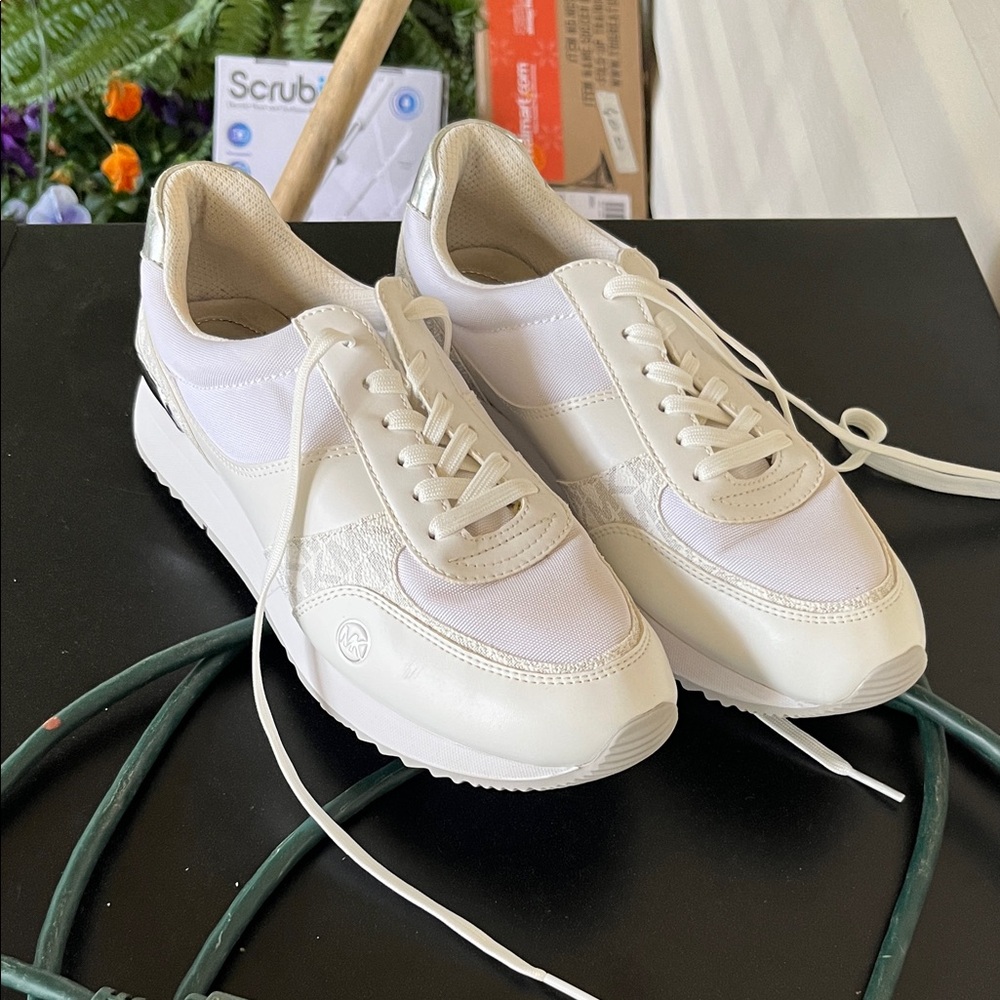 Michael Kors White Cream Platform Sneakers